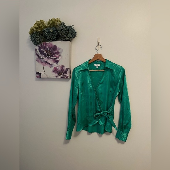 Maison D’Amelie green front knot top- Small PTP 19inch - Picture 7 of 11